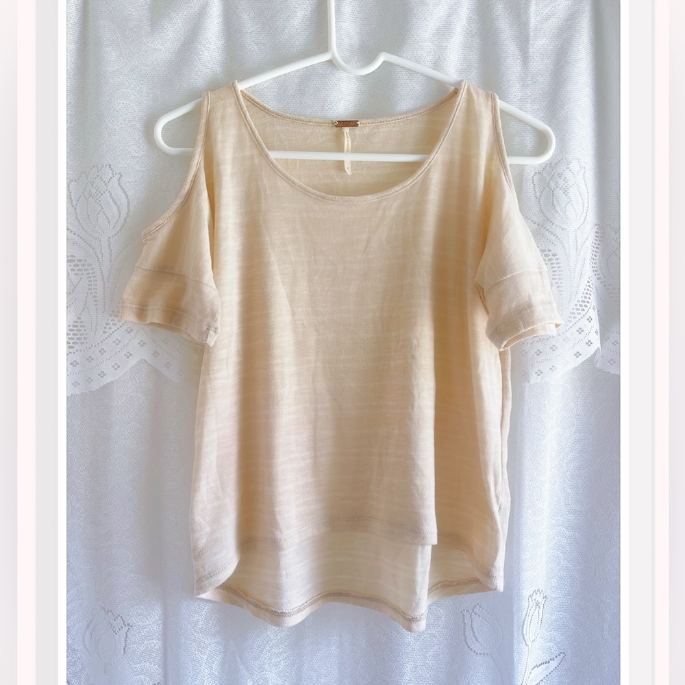 Super Soft Cold-Shoulder Top